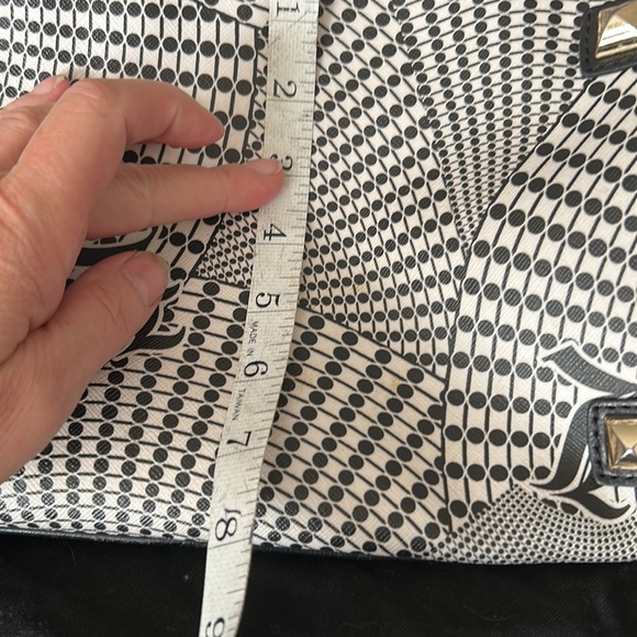 Springvale L.A.M.B. Bucket Bag EUC. - Picture 12 of 13